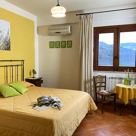 Azienda Agrituristica Bergi * Кастельбуоно
