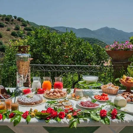 Azienda Agrituristica Bergi Farm stay Castelbuono (Sicily)